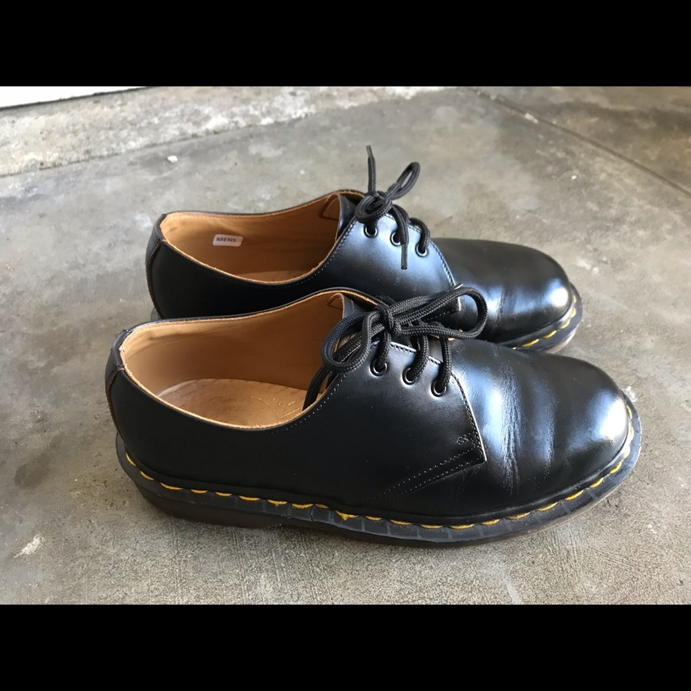 Style: “Vintage 1461” Dr. Martens